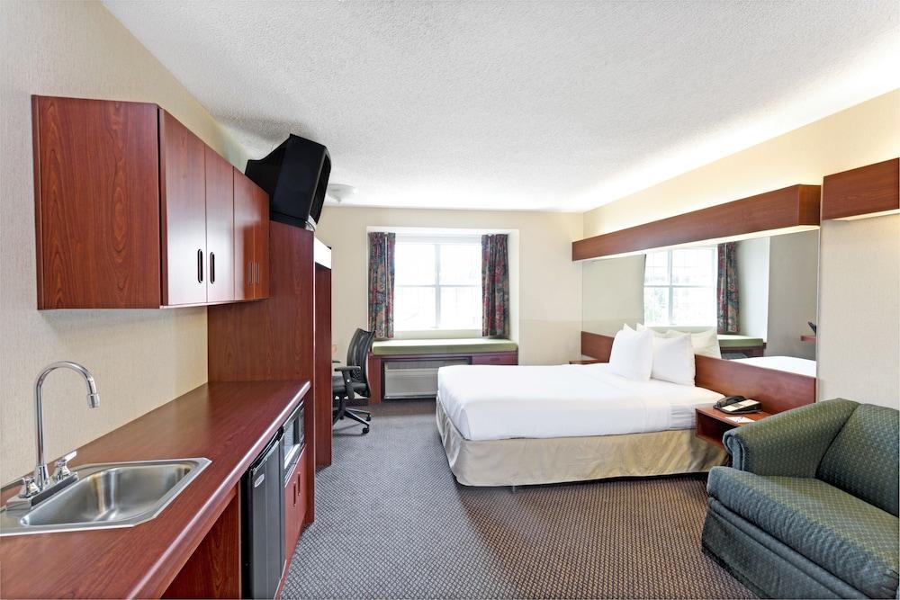Microtel Inn & Suites By Wyndham Perimeter Center Sandy Springs Exteriör bild