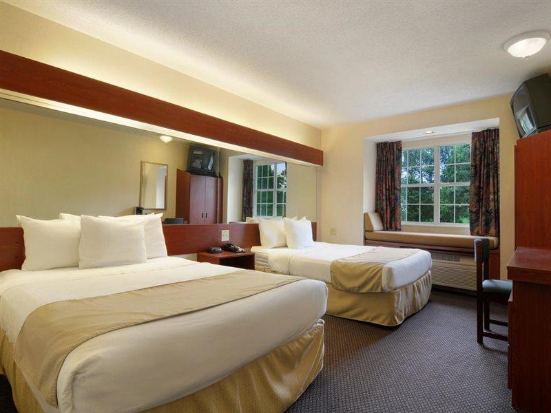 Microtel Inn & Suites By Wyndham Perimeter Center Sandy Springs Exteriör bild
