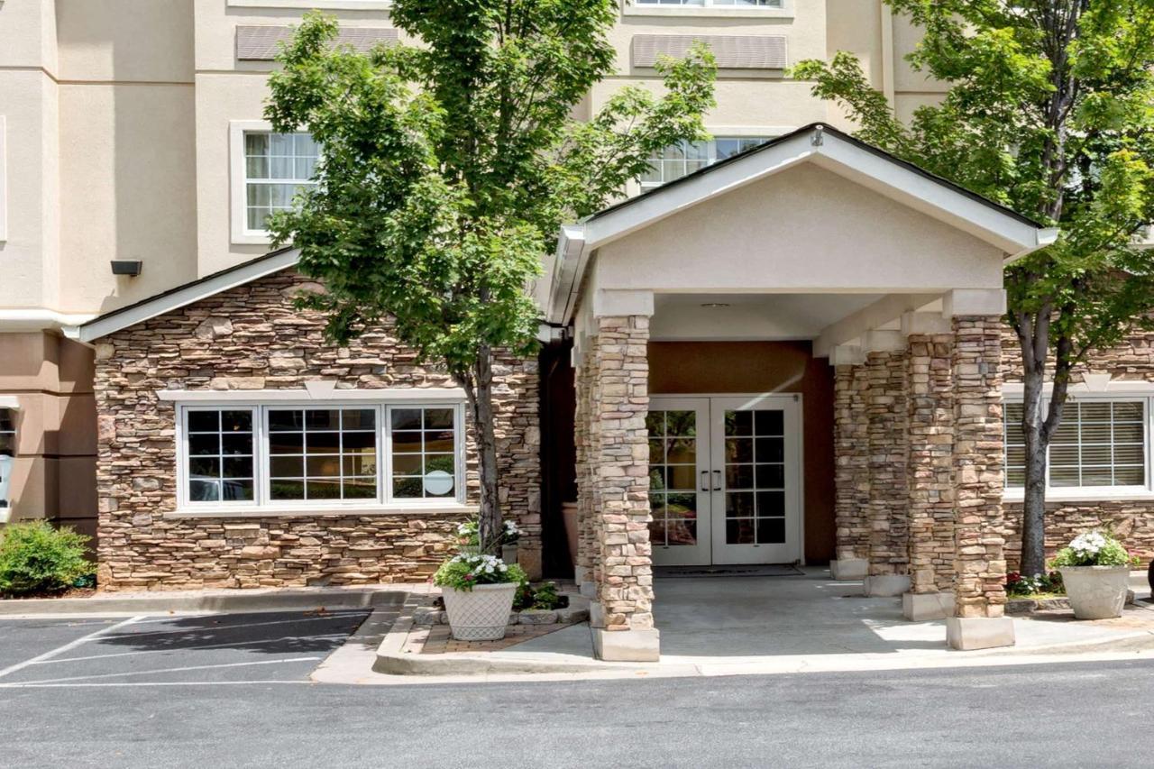 Microtel Inn & Suites By Wyndham Perimeter Center Sandy Springs Exteriör bild