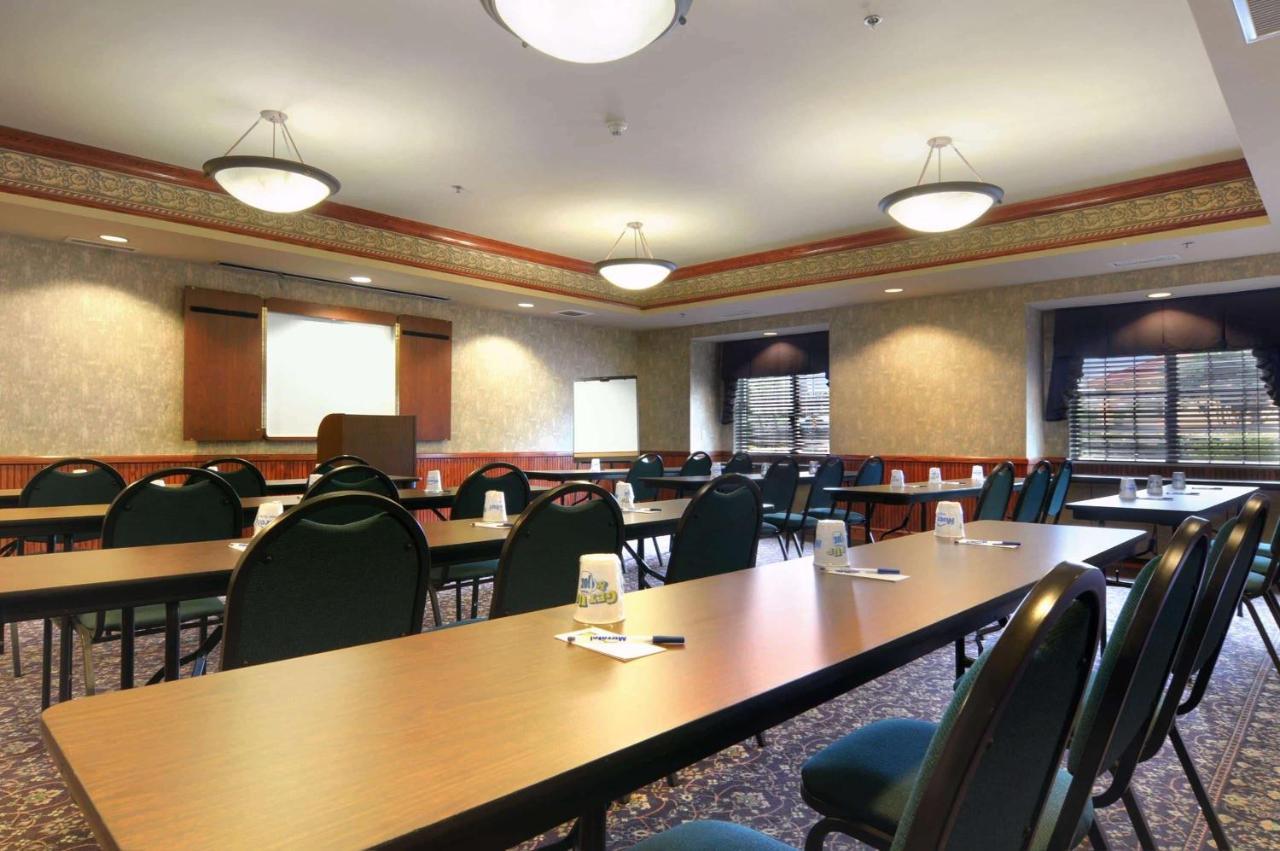 Microtel Inn & Suites By Wyndham Perimeter Center Sandy Springs Exteriör bild